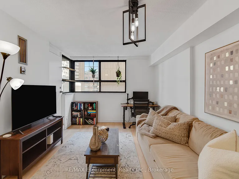 80 Saint Patrick St #820 — Photo 16