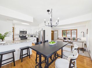 9952 95th Ave N, Maple Grove, MN 55369