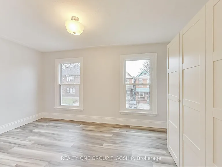 16 Huntley St — Photo 18