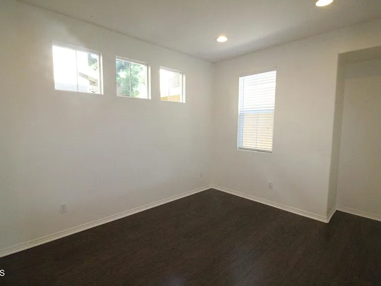 3139 Lisbon Ln — Photo 15
