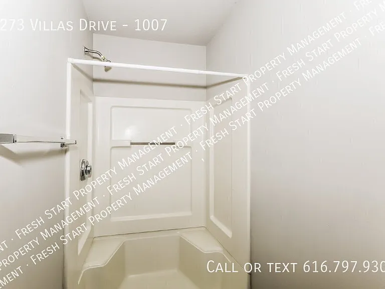 4273 Villas Dr #1007 — Photo 14