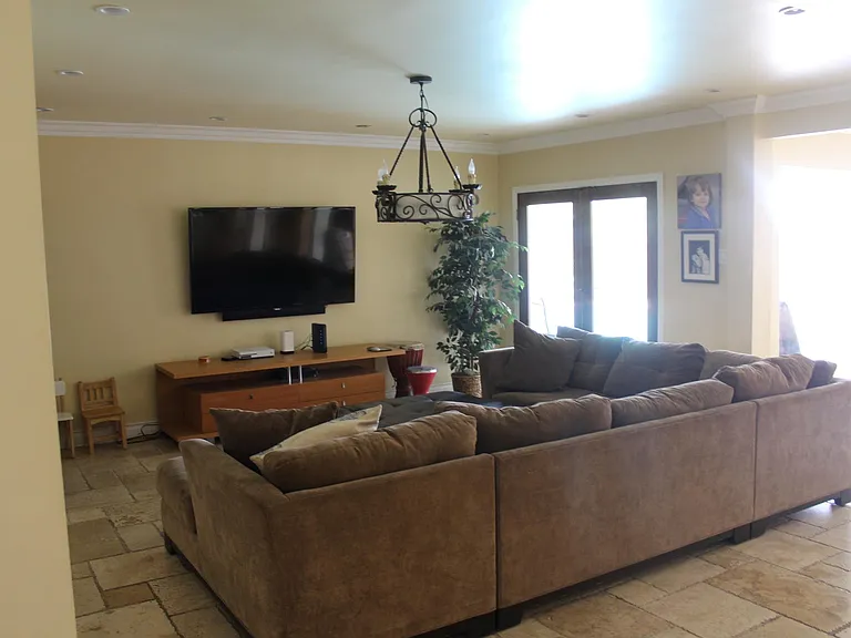 3446 Alginet Dr — Photo 3