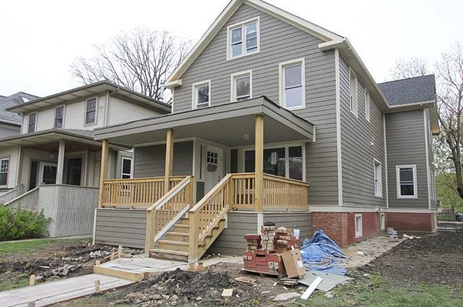 1st image of 718 N Grove Ave