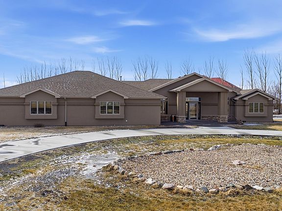 2nd image of 16496 42nd St SE