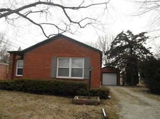 1211 15th St, Peru, IL 61354