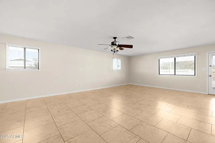 2715 S Rita Ln — Photo 7