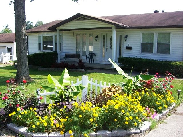 1st image of 104 Holmon Ct
