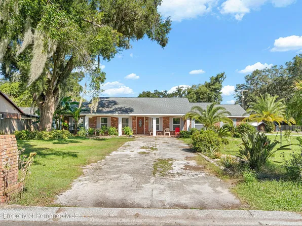 334 Hollow Tree Dr, Seffner, FL 33584