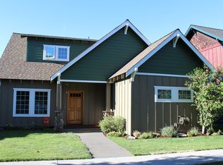 21372 Oakview Dr, Bend, OR 97701