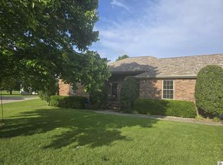 300 Willow Cv, Paducah, KY 42003