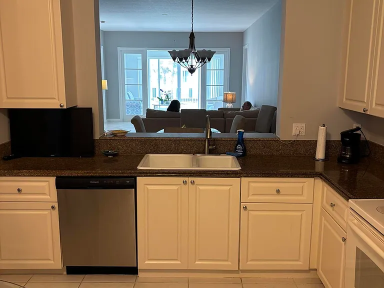 6 Harbour Isle Dr E #205 — Photo 19