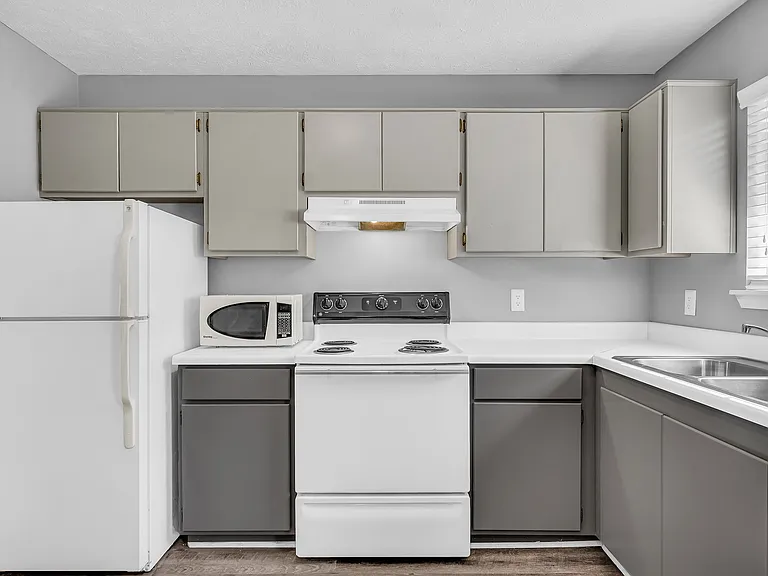 The Block Townhomes — Photo 8