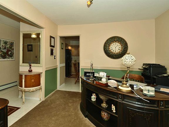 5th image of 73 Park St
