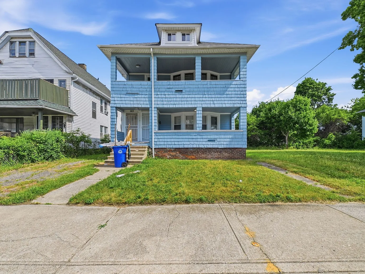 11611 Fairport Avenue — Photo 3