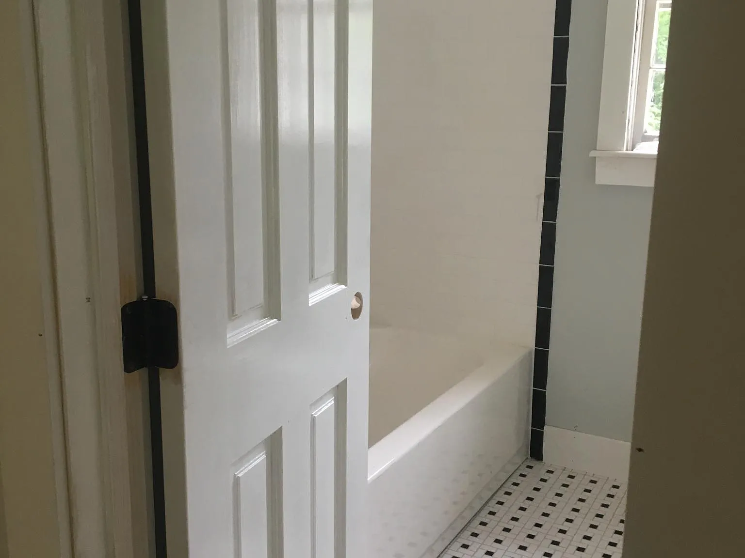 2 bed, 1400 sqft, $1,600 — Photo 2