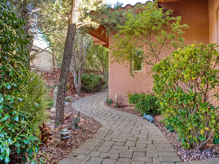 Path from Entryway to Casita