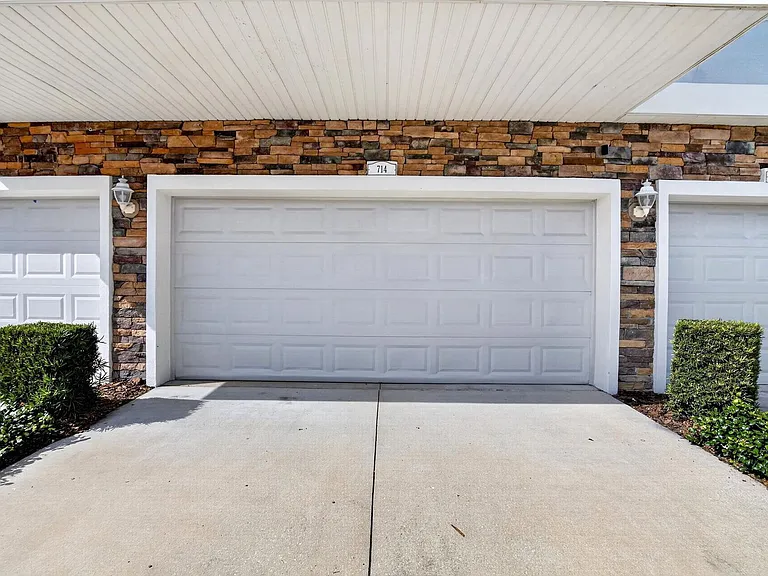 714 Ashentree Dr — Photo 40