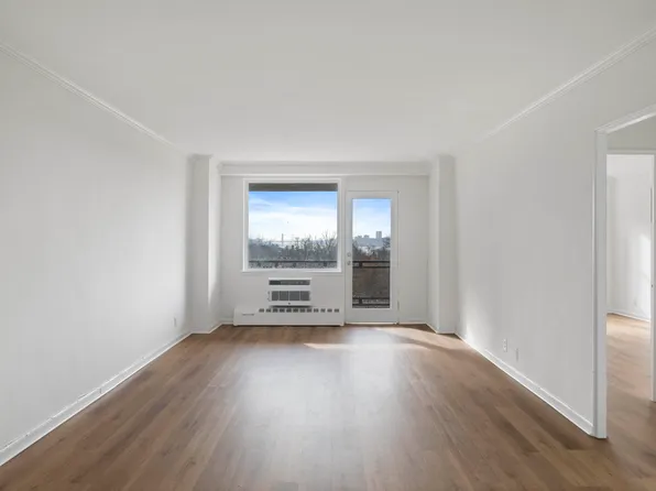 5900 Arlington Avenue image 1 of 9