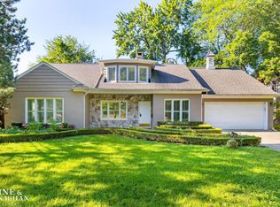 73 Hawthorne Rd, Grosse Pointe Shores, MI 48236