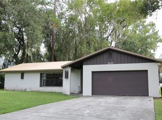 2707 Charleston Dr, Plant City, FL 33563