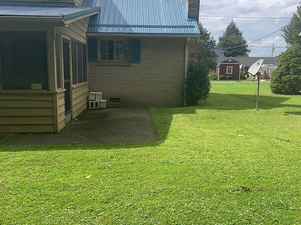 27 Tucker St, Buckhannon, WV 26201 Zillow