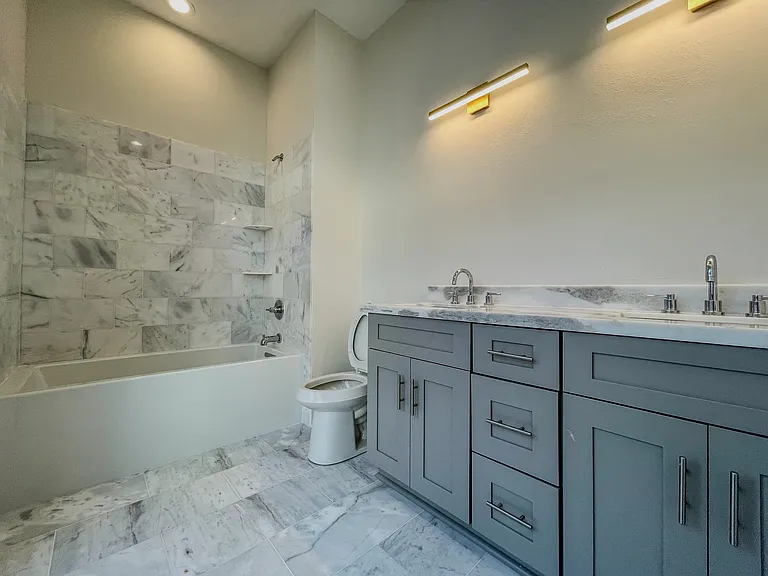 1427 Esplanade Ave #104 — Photo 9