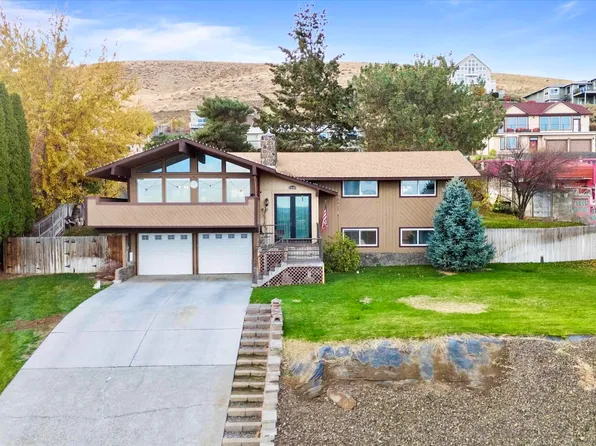 3209 W 46th Ave, Kennewick, WA 99337