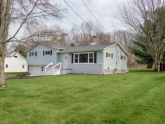 5th image of 2698 Lutz Ave