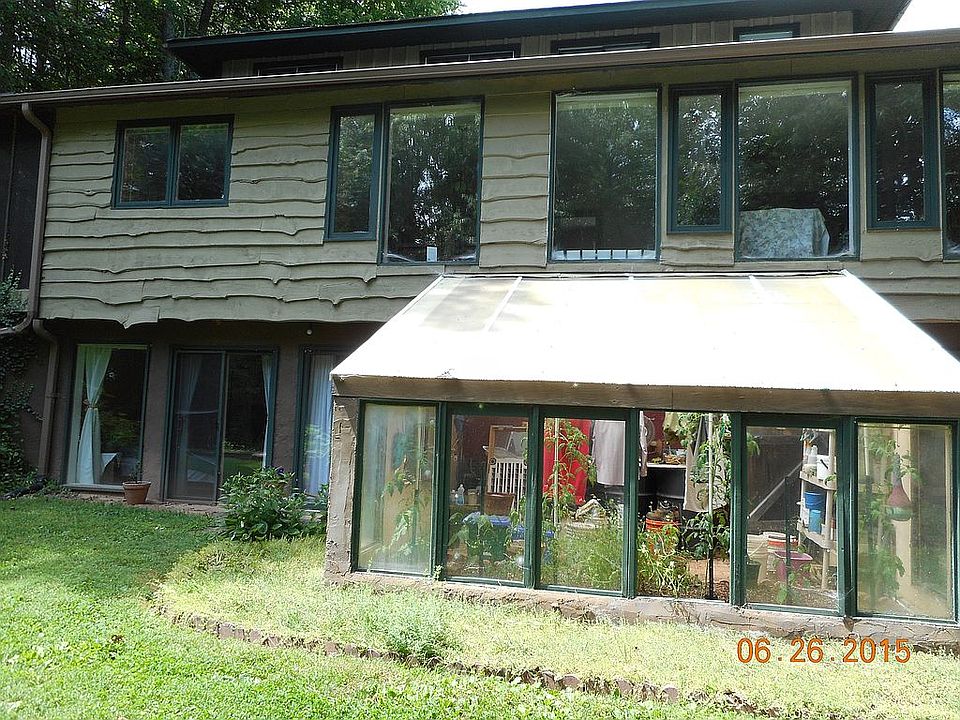 2nd image of 70 Sunray Cv