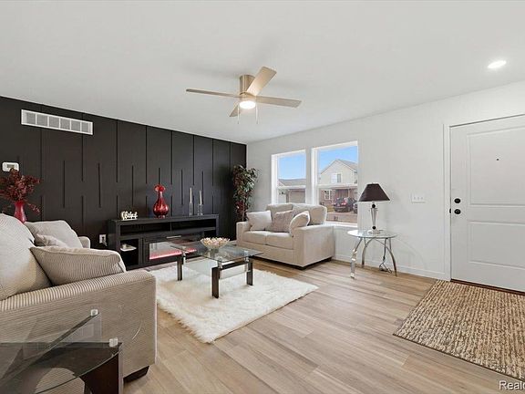 5th image of 4331 Bridgeport Ct