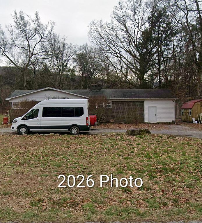 4880 Hills Creek Rd - Property Image