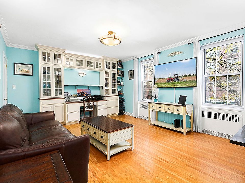 1st image of 203 E 72nd St #2I