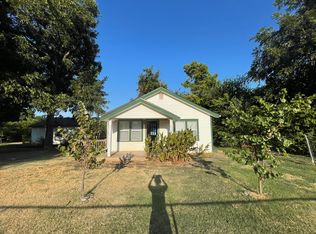 211 S 6th St, Yukon, OK 73099