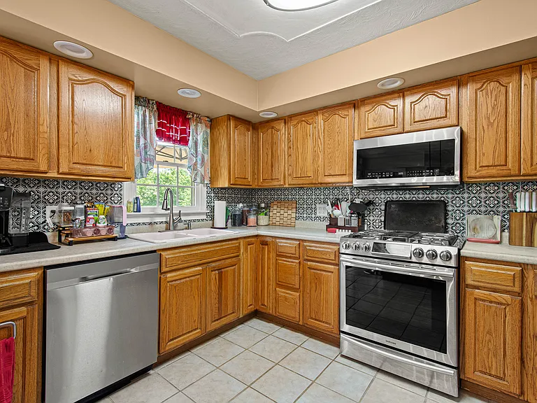 3054 Bedillion Rd — Photo 19