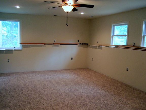 5th image of 7275 Jackson Dr