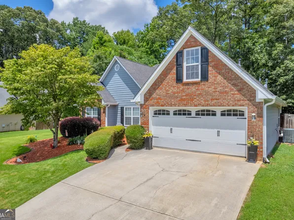 3511 Cherry Blossom Ct, Loganville, GA 30052