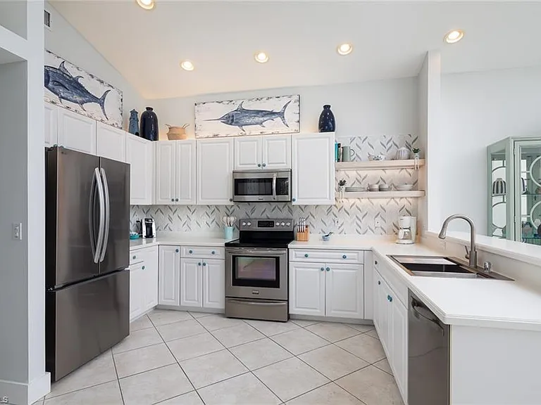 3308 Duchess Dr — Photo 3