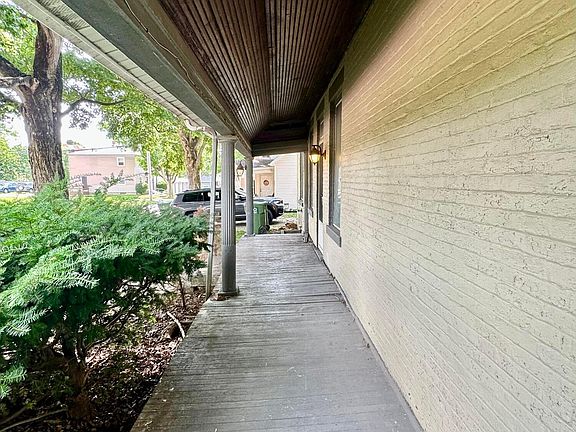 5th image of 301 N Miami Ave