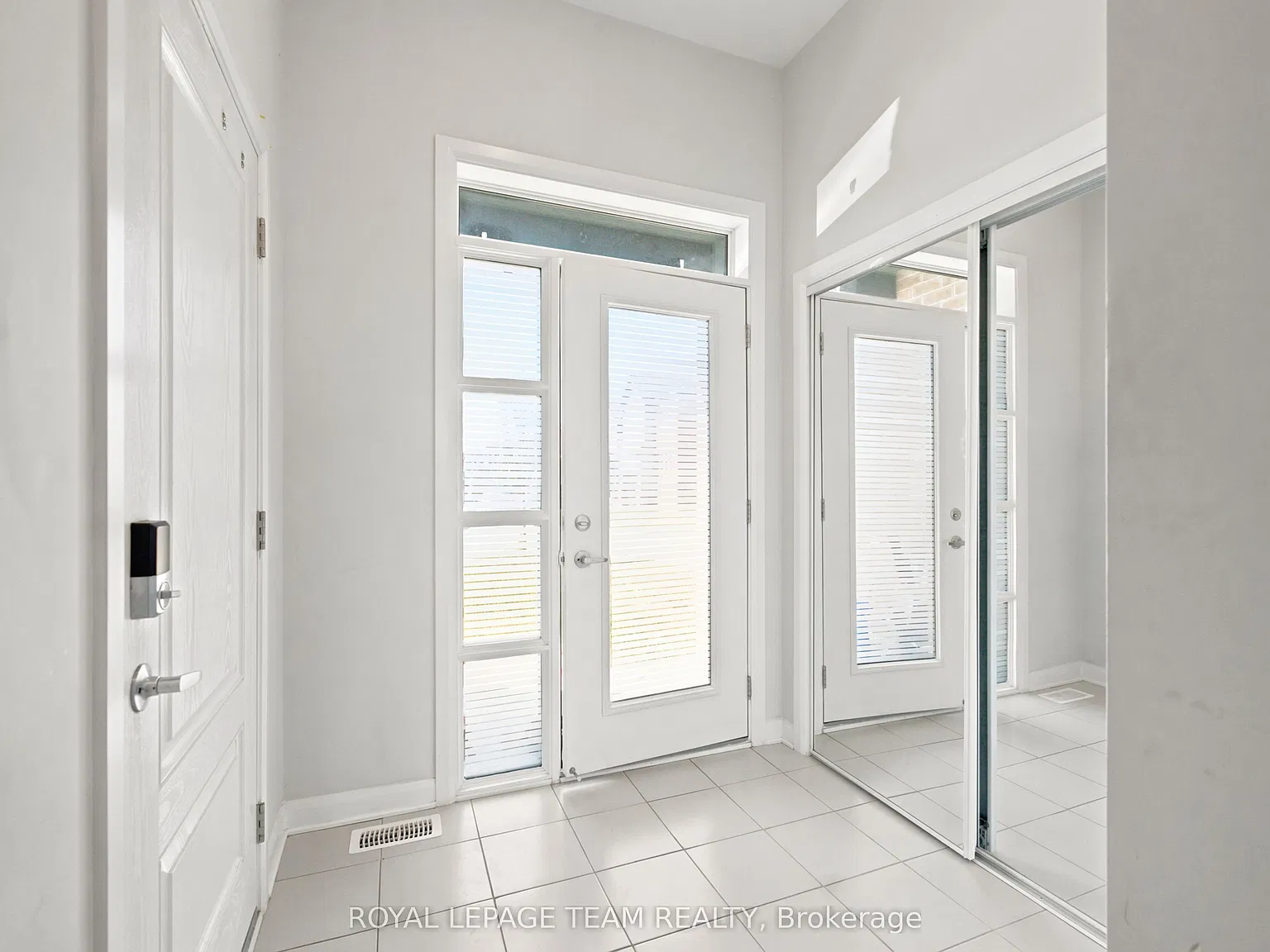 3 bed, $2,700 — Photo 3
