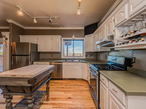 11270 S Bellerive Dr, Idaho Falls, ID 83404