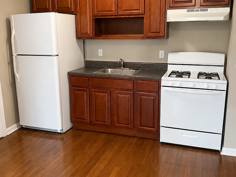 59 Park Ave #205 — Photo 3