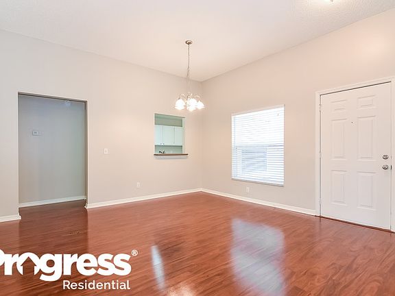 5th image of 1827 Erin Brooke Dr