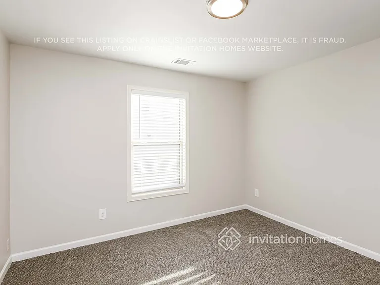 319 Oakland Hills Way — Photo 14