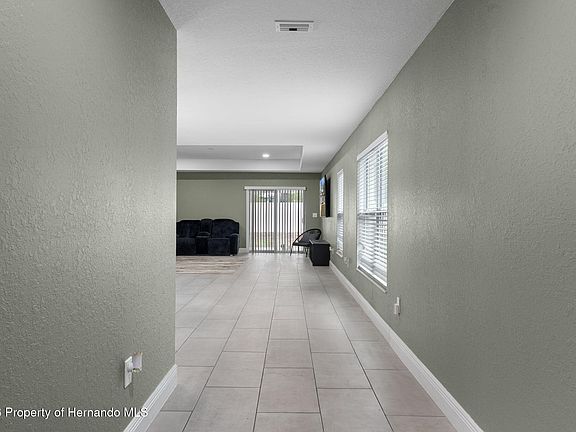 5th image of 5106 Pacific Ave