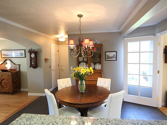 Dining Area Open to Kitchen
