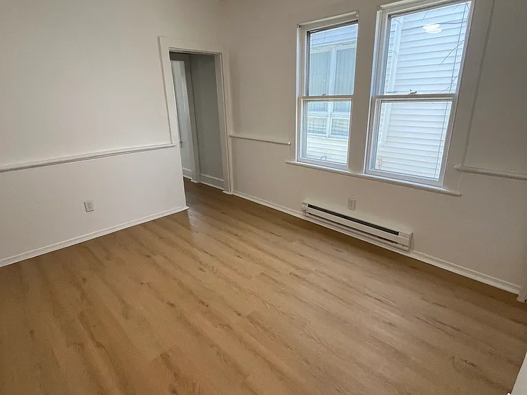 1427-1429 N Main Ave #1427 — Photo 10