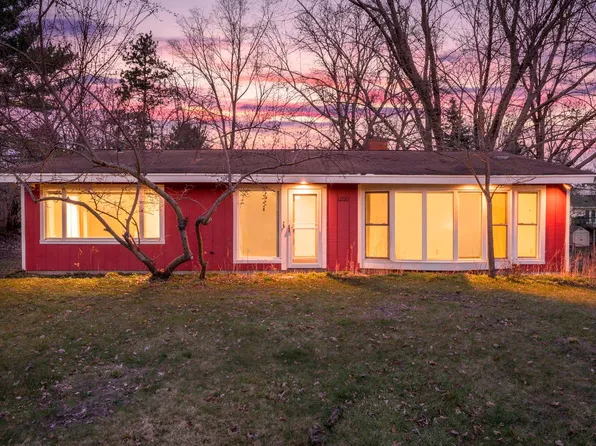 1400 Bliss Ln, Bloomington, MN 55431