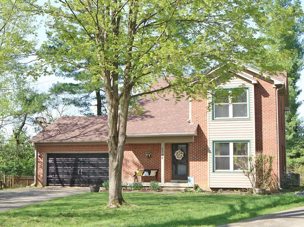 1704 Oak Place Ct, Lexington, KY 40515