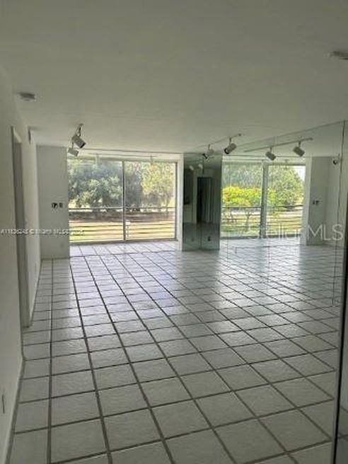 3503 OAKS WAY #212, photo 6