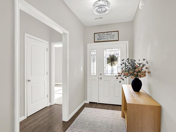 5th image of 1158 N Deer Meadows Rd